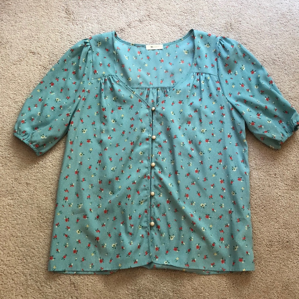 Floral Everly Blouse in Size Medium